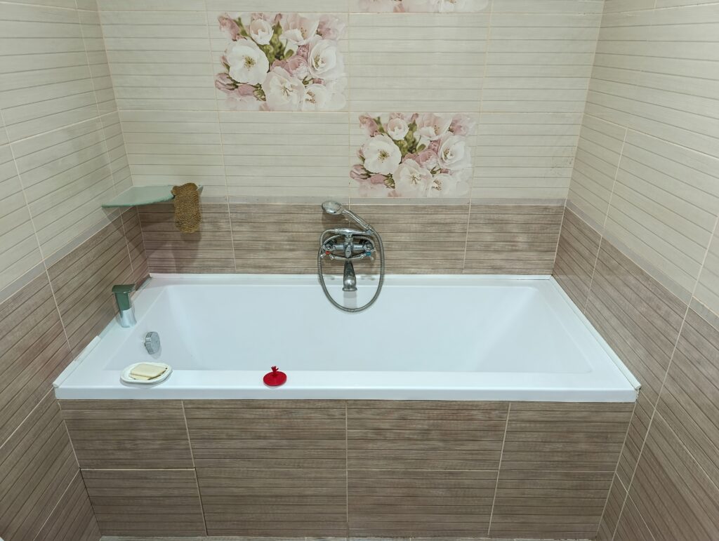 Professional Bathtub Refinishing & Tile Reglazing in Dundalk, MD