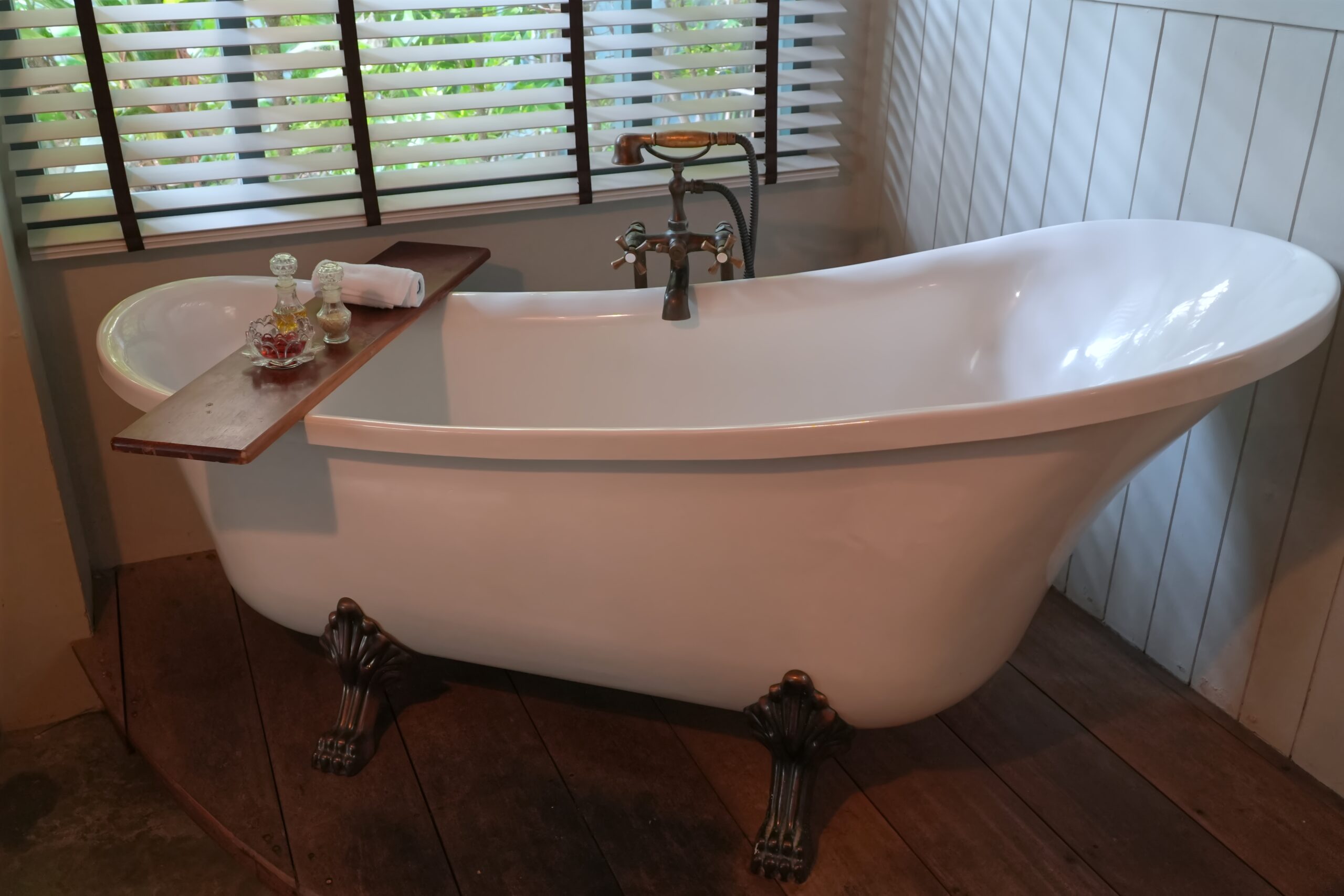 How Reglazing Both Interior and Exterior Transforms Clawfoot Tubs Into Design Centerpieces