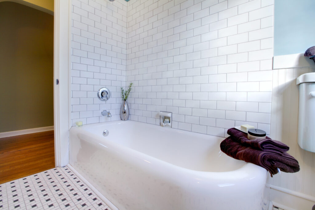 Bathtub Refinishing & Tile Reglazing Services in Seat Pleasant, MD
